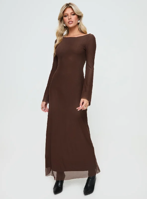 Lukea Maxi Dress Chocolate Elegant Lace-Up Maxi Dress