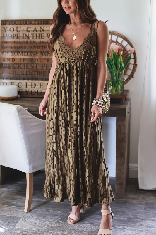 The Anastasia Pleated Maxi Dress Elegant Pleated Maxi Dress