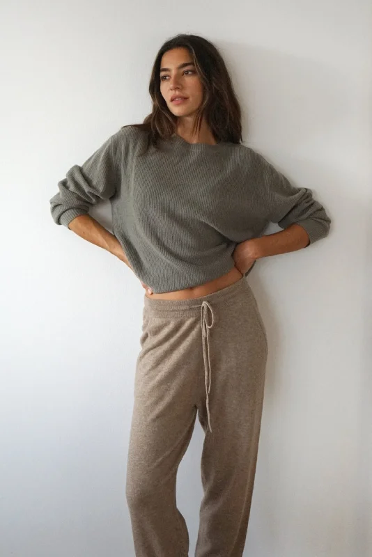 The Viola Cashmere Pants // Rye Casual Sweatpants Style