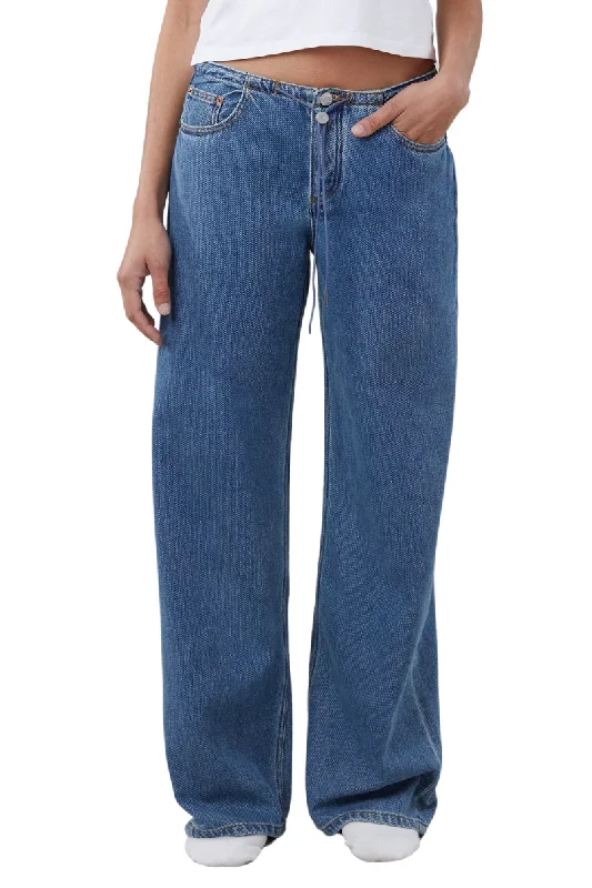 Cool Jean Elegant Raw Hem Jeans