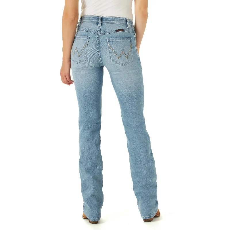 Wrangler Willow Ultimate Riding Jean Fashionable Straight Fit Denim